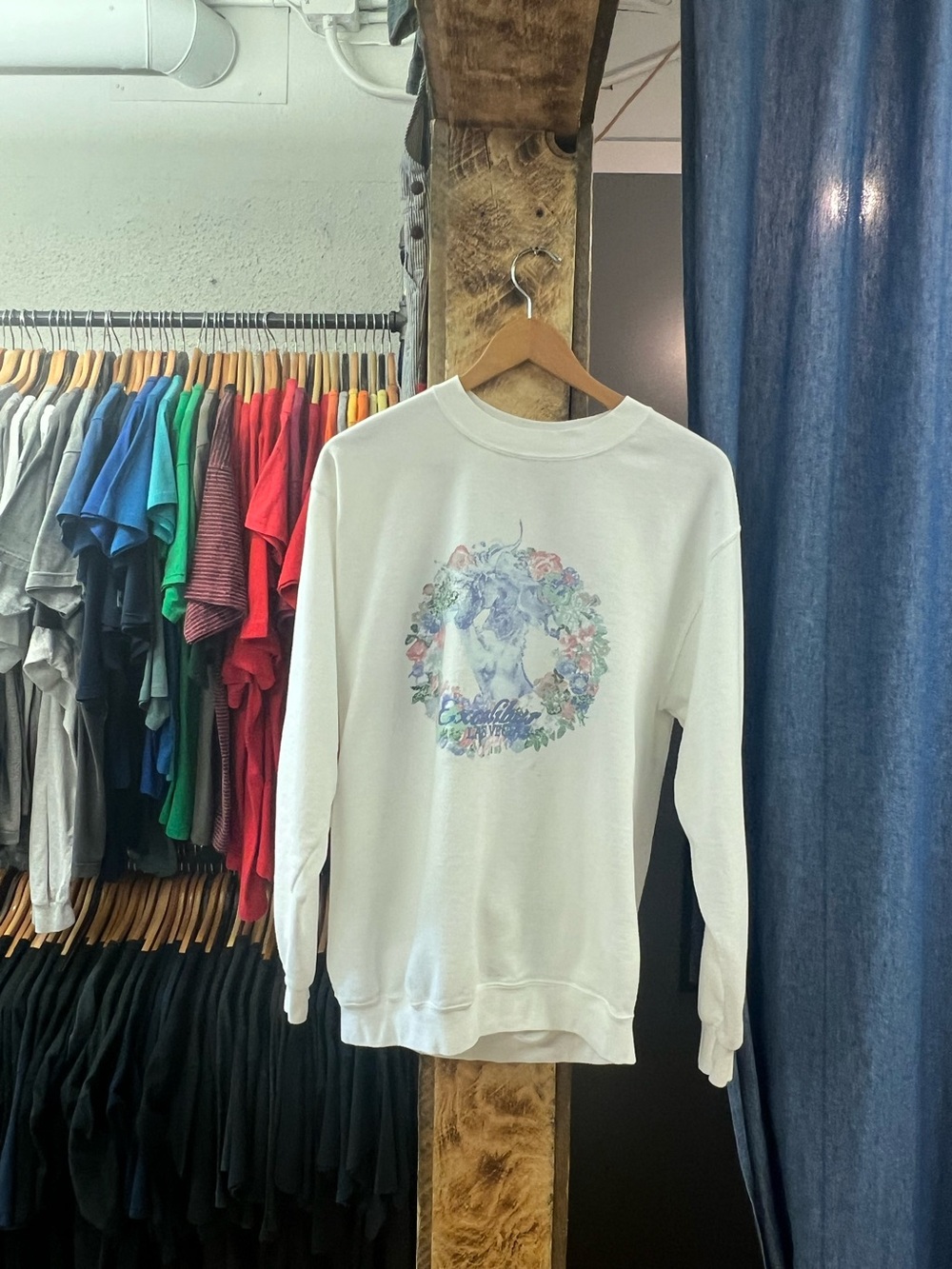 Vintage Excalibur Las Vegas White Floral Graphic Crewneck